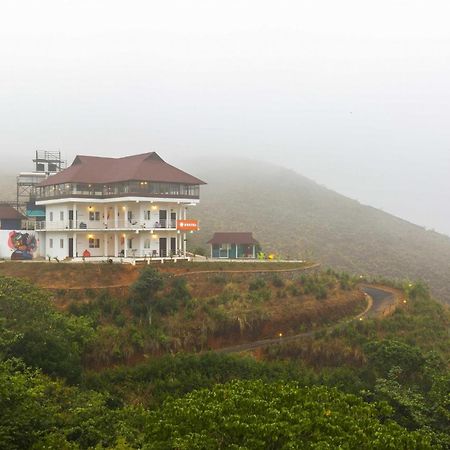 Zostel Vagamon Hostel Exterior photo