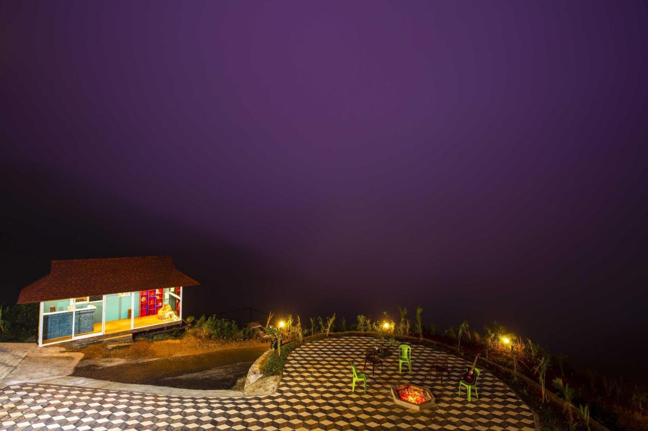 Zostel Vagamon Hostel Exterior photo